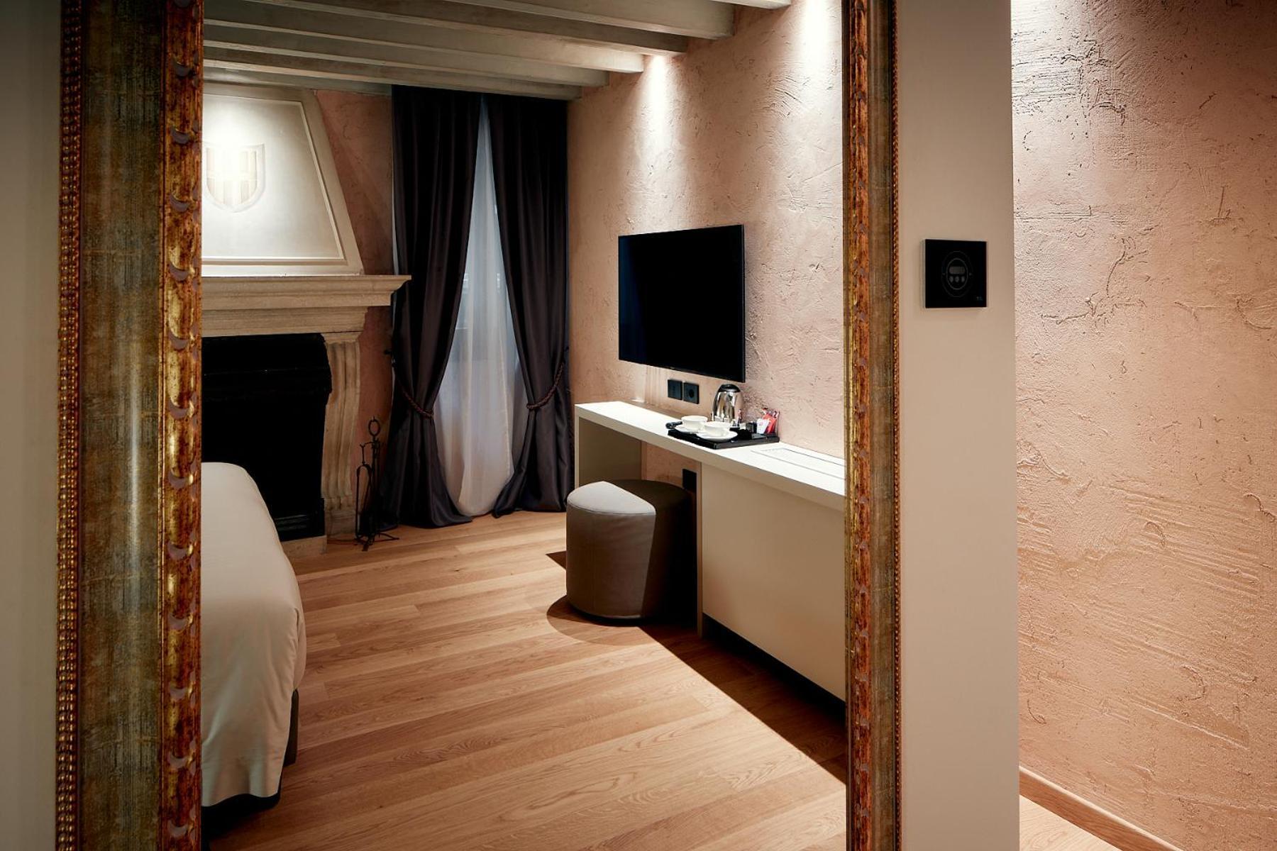 Ca' Dei Proverbi Suites - Wenice Deep Culture Veneza Exterior foto